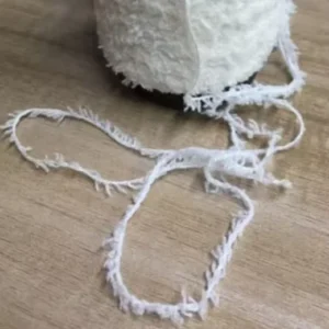 0.5cm Polyester Fancy Yarn Polyester Plain Feather Yarn for Socks