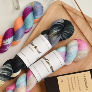 100% Cotton Lace Yarn 100g 16S Ring Spun Anti-Pilling Soft Dyed Crochet Hand Knitting Yarn for Shawl Scarf Weaving 12 Colors