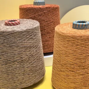 100% Polyester Chenille Yarn 4NM Dope Dyed Colors With GRS For Sofa Home Textile Carpet