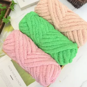 100% Polyester Fluffy Hand Knitting Thick Bulky Chunky Chenille Velvet Blanket Yarn Fancy Yarn