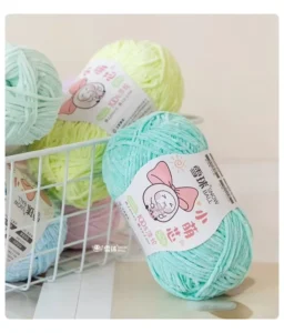 100% Polyester Velvet Baby Chenille Blanket Yarn High Tenacity Thin Chenille Yarn Hand Knitting Crocheting Dyed Weaving