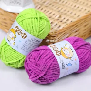 100% Polyester Velvet Baby Chenille Yarn 50gram Roll High Tenacity Eco-Friendly Recyclable Dyed Fancy Yarn Hand Knitting