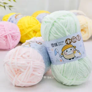 100% Polyester Velvet Baby Chenille Yarn High Tenacity Eco Friendly Recyclable Dyed Fancy Yarn Hand Knitting