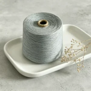 3# 32S 100% Polyester Yarn High Tenacity & Color Fastness Raw Pattern Skin friendly & Durable for Sewing