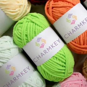 3.5mm 100% Polyester Fancy Velvet Chenille Yarn for Crocheting Doll and Handbag