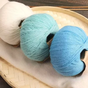 4 Strands of Cashmere Wool Hand Woven Thread with Soft and Comfortable Feel Rich and Delicate Velvet Texture