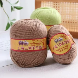 Australian Medium Thick Baby Cashmere Wool Hand Knitted Scarf with Thread Dyed Pattern Small Cashmere Baby Fleece Blended Yarn