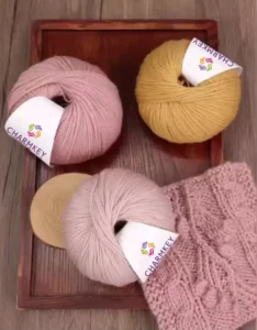 Baby Soft Warm Multiple Single Colors Merino Wool 100 Pure Wool Medium Thick Yarn for Knitting Sweater Scarf