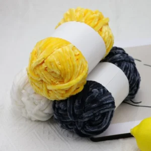Bright Chenille Yarn Dyed Polyester Super Chunky Chenille for Hand Knitting Yarn