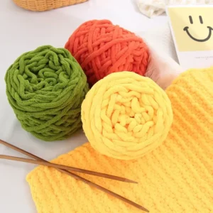 Chunky Chenille Yarn 100% Polyester Soft Ice Strip Hand Knitted Knitting Yarn for Crochet Sewing Knitting Dyed High Twist