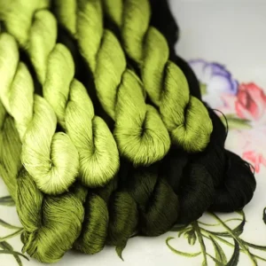 Color 41 50 Chinese Natural Mulberry Silk Yarn High Quality Knitting Silk Embroidery Thread for Stitch