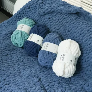Domi Yarn Brand Customized Vacuum Packed Finger Show 226G For Crochet Cushion Blanket Chunky Chenille Yarn