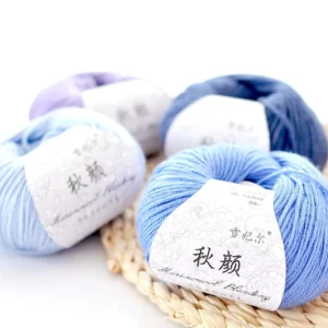 Durable Soft Blended Yarn for Fall Fabrics Recycled Merino Wool Coat Thread for Baby Kids Knitting and Weaving