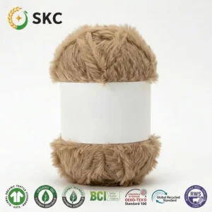 Eco Friendly Anti Pilling Faux Fur Slub Yarn Super Soft Chunky Fluffy Dyed Eyelash Fur Polyester Ring Spun Hand Knitting Weaving