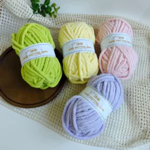 Factory Arm Knitting Chenille Yarn 100% Polyester Fancy Yarn Super Soft Chenille Chunky Yarn for Hand Knitting