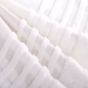 Factory Direct Sale 100% Cotton Yarn Raw White 21S 32S 40S Varieties Super Soft Eco-Friendly for Hand Knitting
