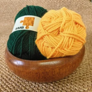 Fancy Wool Yarn Manufacturer SMB Easy Knitting Wool Acrylic Yarn Middle Thick Yarn for Hand Knitting DIY SCARF HAT 100G ROLL