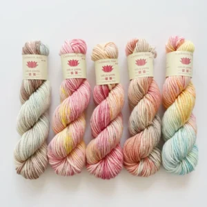 Handpainted Cashmere Aran Pure Mongolia Cashmere Worsted Weight Hand Knitting Yarn for Sweater Hat Shawl