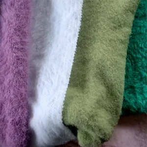 High Quality 0.9 1.3CM 100% Nylon Knitting Yarns Feather Yarn Yarn for Sweater