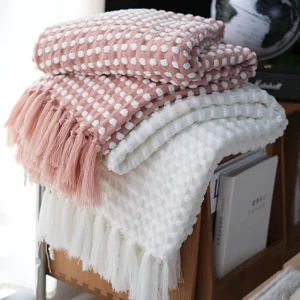 High Quality Acrylic Knitted Eco Friendly Breathable Four Seasons Sofa Decoration Nordic Simple Style Throw Luxury Winter Fluffy