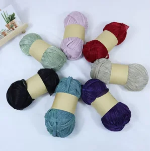 High Quality Sharp Flashing 100% Polyester Glister Colors 3cm Wide Metallic T shirt Yarn Soft Hollow Yarn for Giant Blanket
