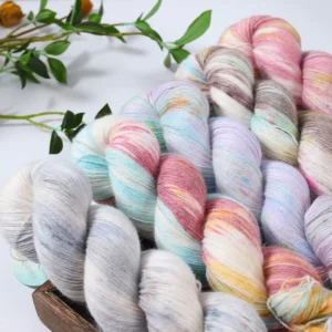 High Quality Soft Fancy Yarn Anti Static Wool Blended for Machine Knitting Weaving Dyed Sweaters Textile Material