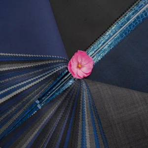 In Stock 50% Merino Wool Polyester Blend Italian Worsted Suiting Fabric for Men