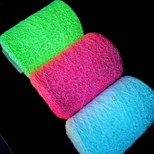 Luminous Glow Dark Crochet Knitting Yarn 100% Polyester Customize Colors 500g/1kg Roll Oeko-Tex Certified Bulk Crafts