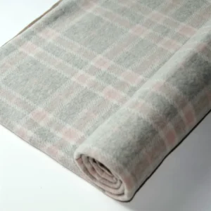 Manufacturers T C R Yarn Dye Jacquard Knitted Fabric with Brushed for Winter Garment