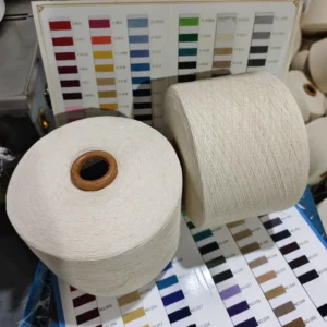 Ne 10s to 30s GRS Certified Bleached White OE Recycled Cotton Polyester Blended Carded Yarn CV0.5% Eveness for Knitting Fabric