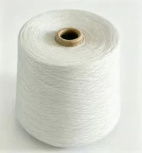 OEM Factory Price 21S Spun 100% Polyester Yarn White Raw Material for Textile Weaving Knitted Products Sewing