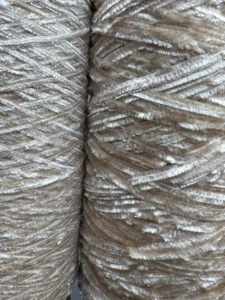 Polyester Yarn Fancy Yarn Chenille 4.5NM Can Be Used on Sofa Fabrics Various Colors
