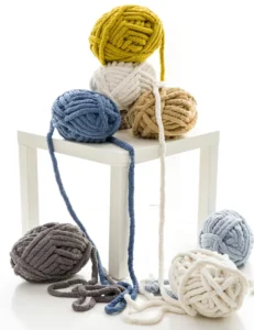 Price Handmade Soft 100 Polyester Jumbo Chenille Yarn For Blanket Scarf Big Crochet
