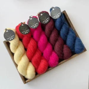 Pure Cashmere Brushed Yarn High Quality Pure Mongolia Cashmere Fluffy Fingering Weight for Handknitting Sweater