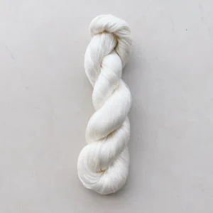 Silk 22 Natural White 100% Mulberry Pure Silk Yarn Lace Weight Knitting Natural Fiber Undyed Yarn for Hand Dye
