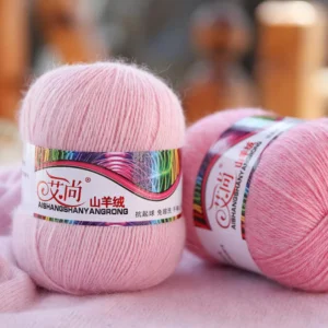 Soft Medium Coarse Cashmere Blend Fancy Yarn Anti Pilling Ring Spun Dyed Eco Friendly DIY Knitting Scarves Sweaters Dolls Shoes