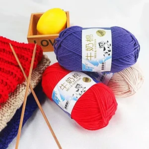 Soft Organic High Tenacity 5ply Knitting Baby Combed Wool for Crochet Yarn Hand Knitting Milk Cotton Yarn