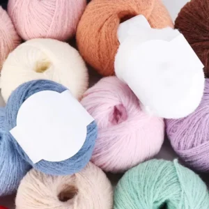 Stock 40 Grams Per Roll Marshmallow Fleece Yarn 100% Nylon Knitting Yarn Bulky Fancy Fluffy Yarn Crochet