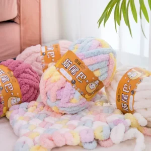 Thick 100% Polyester Dyed Yarn Chunky Chenille Yarn Super Bulky Soft Plush Yarn for Crocheting Knitting